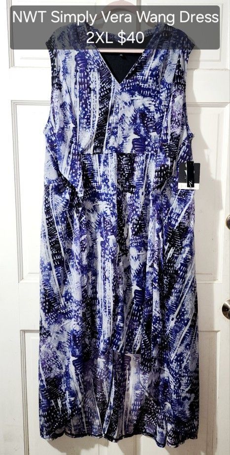 NWT Simply Vera Wang Blue Black Dress
2XL $40