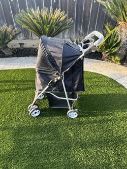 Dog stroller