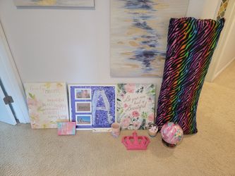 Girls Room Decor