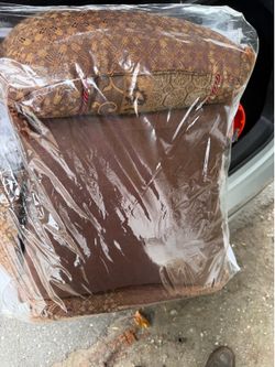 Croscill Queen Comforter Set – 4pc Jacquard – Brown Gold Burgundy – Like New in Bag