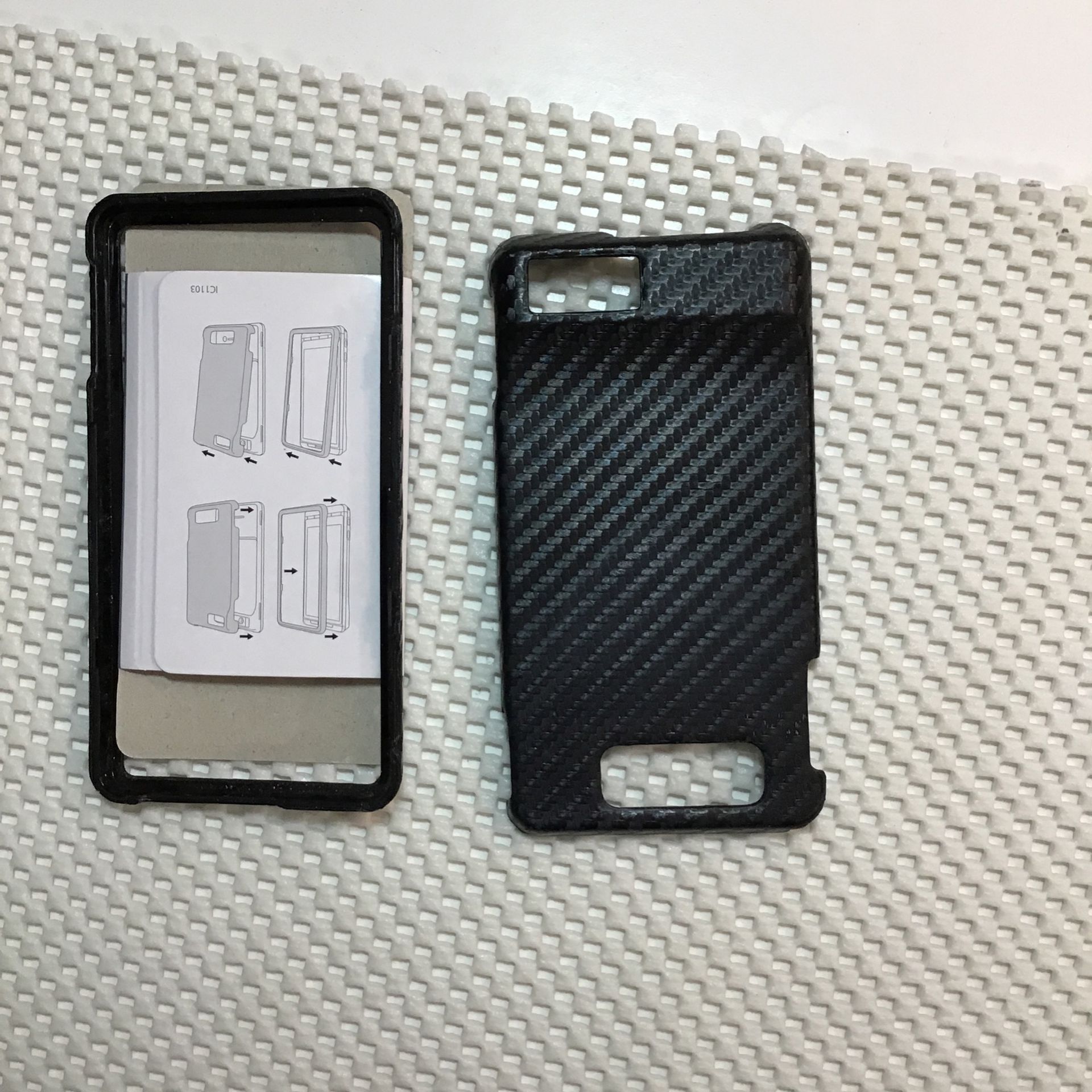 Droid X Carbon fiber phone case might fit other phones