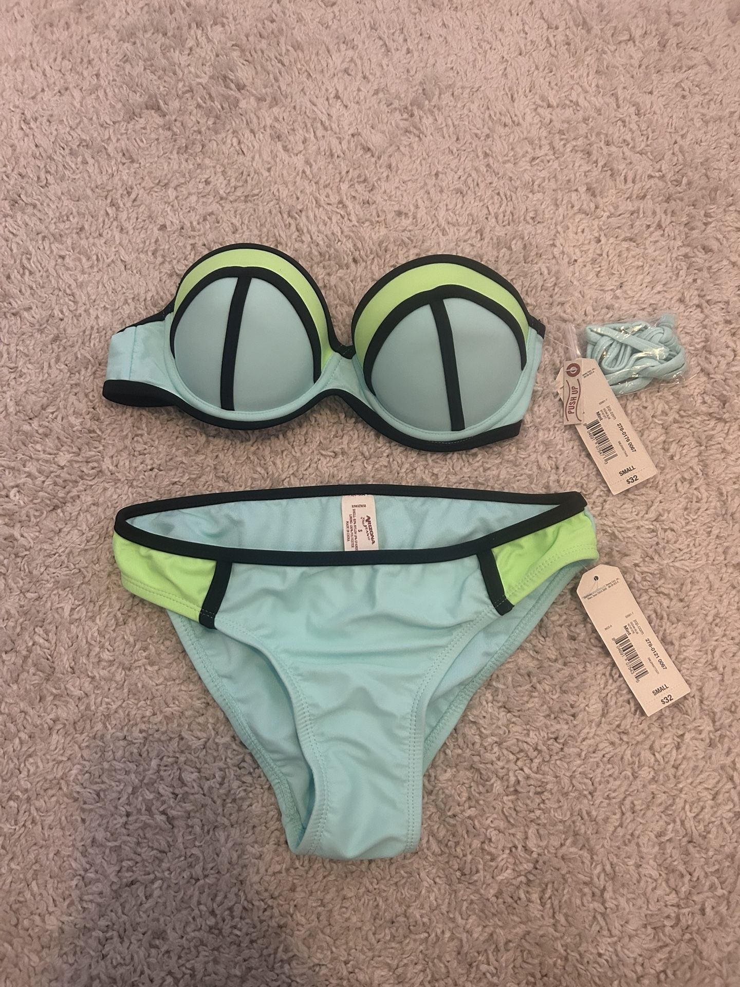 Women Brand New Swim Set Size Small