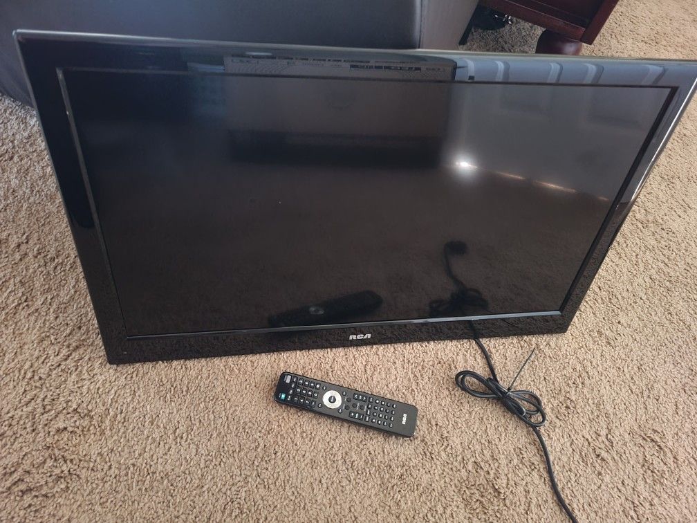32" RCA LED LCD TV