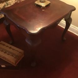 2 Cherry Wood End Tables