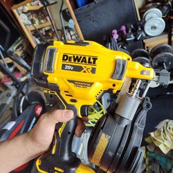 DeWalt Roofing nailer 