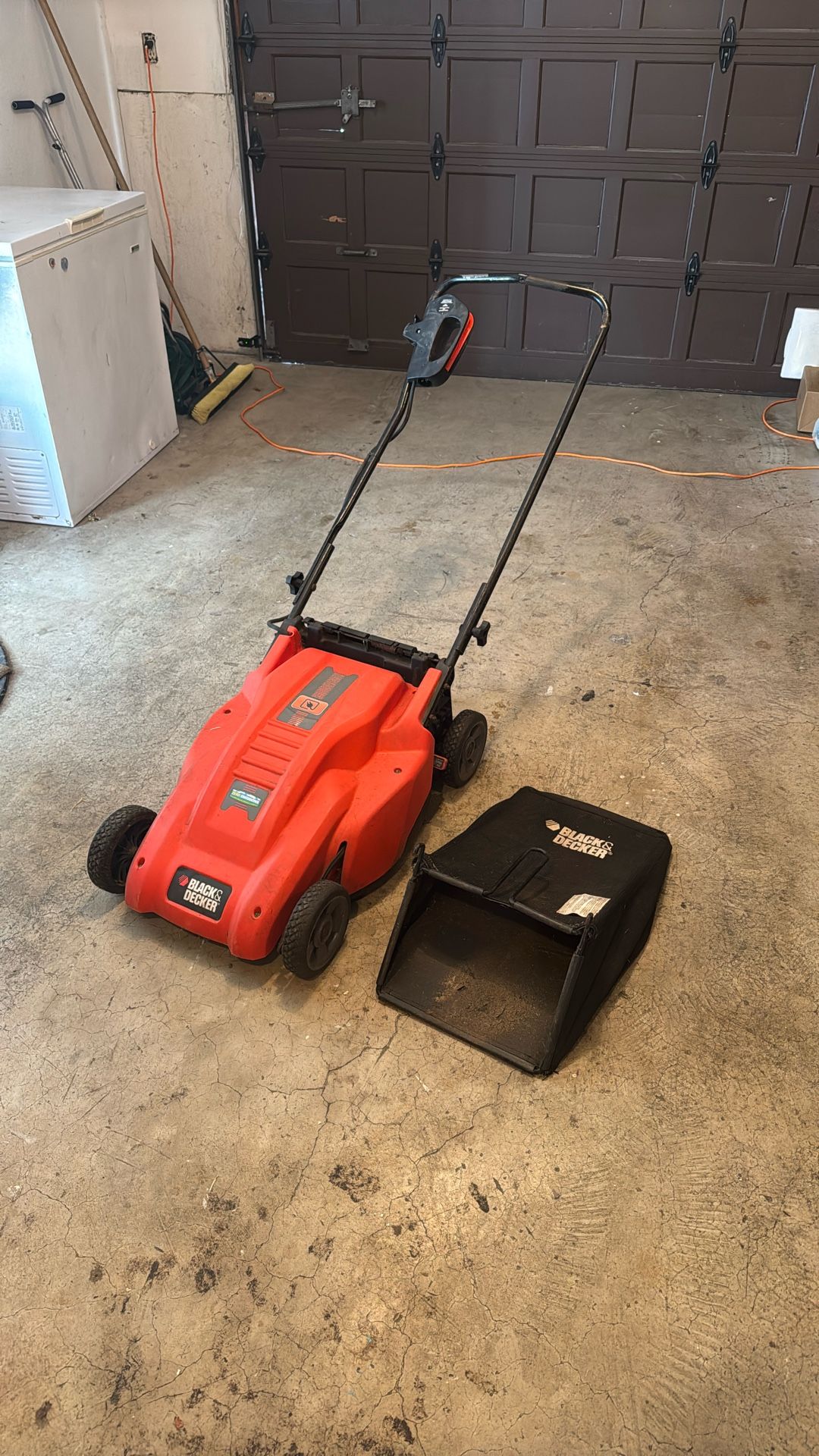 electric cord powered lawn mower
