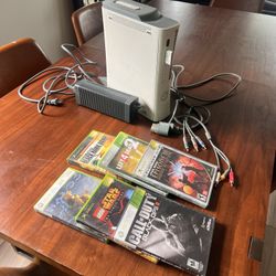 Xbox 360 + 6 Games