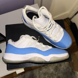 Jordan 11 Low UNC