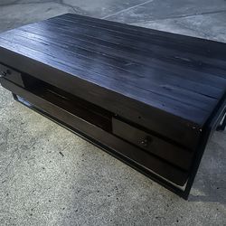 Solid wood & iron legs coffee table strong, sturdy and awesome