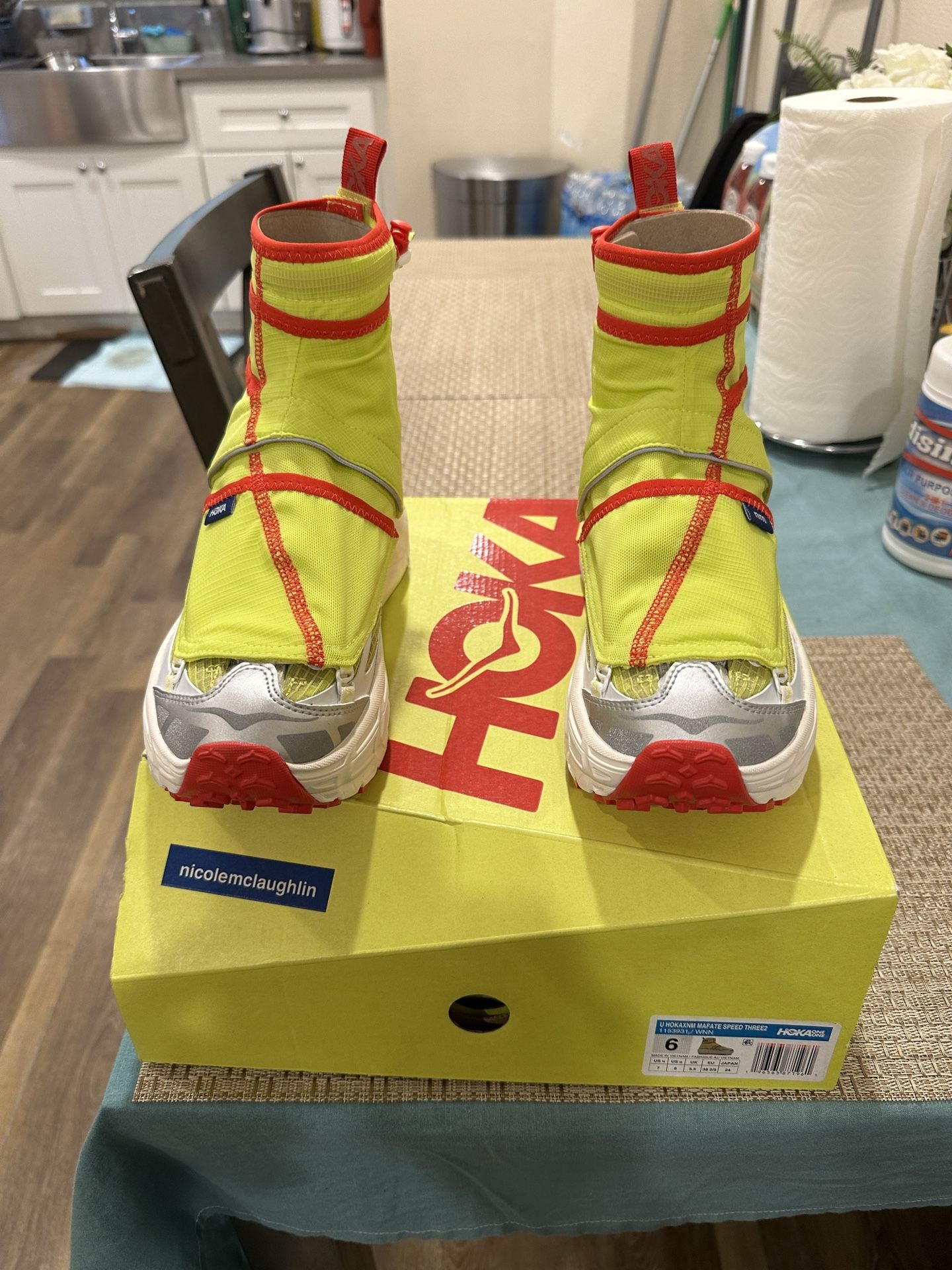 WOMENS SIZE 6 HOKA HOKA BY NICOLE MCLAUGHLIN