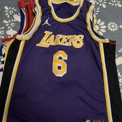 9 NBA NIKE JERSEYS XXL 