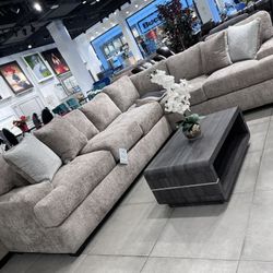 Beautiful And Comfortable Sectional ✨ 