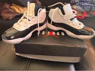 Air Jordan 11 Retro Concord “45”  2016 Size 9.5 Men’s White Black 136046-110- Seeking Best Offer