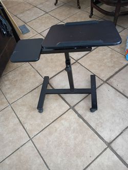 Desk office or kids studying portable
