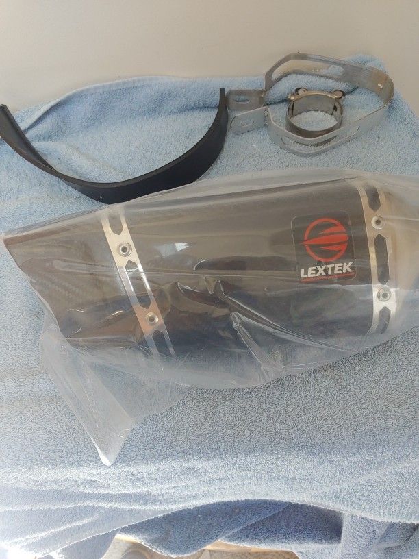 Motorcycle Carbon Fibre SP11C Exhaust Silencer 200mm 51mm Slip On NEW