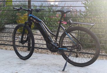 Giant Explore E 4 GTS Electric Bike for Sale in Los Angeles CA