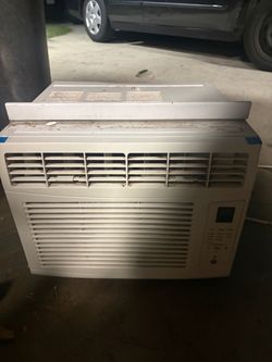 LG Window Air Conditioner Unit