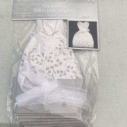 Accessory Wedding Favor Boxes Bridal white Wedding Gown Dress Pkg of 10