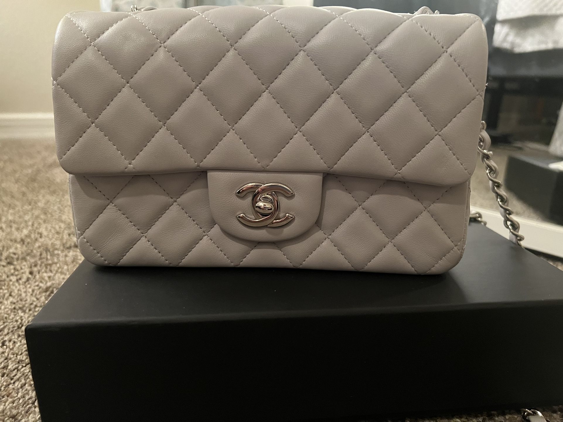 Chanel Mini Single Flap bag 
