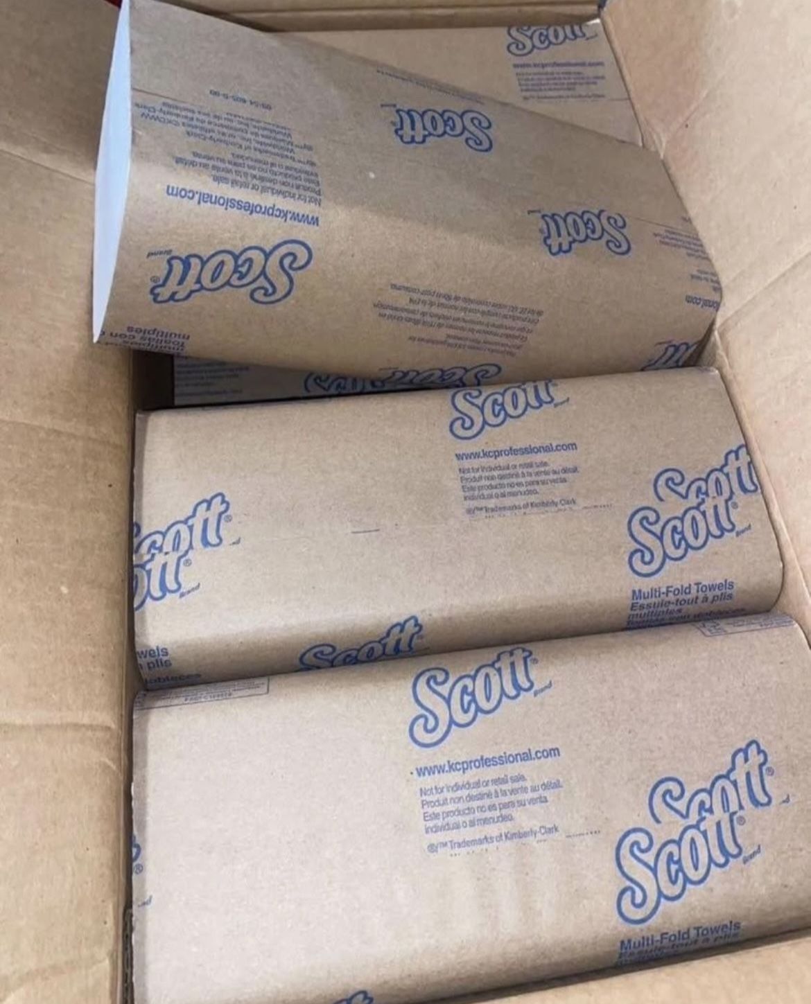 Box Of 4000 Scott Multifold Paper Towels $25 Firm On Price