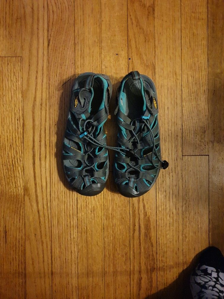 Keen Girls Sz 6