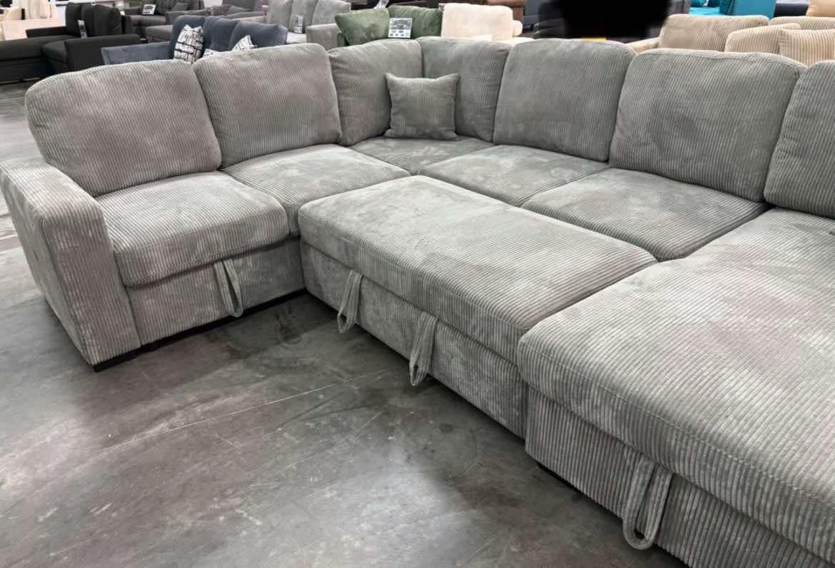 New Sleeper Sectional Couch! Includes Free Delivery 🚚! Free Assembly!
