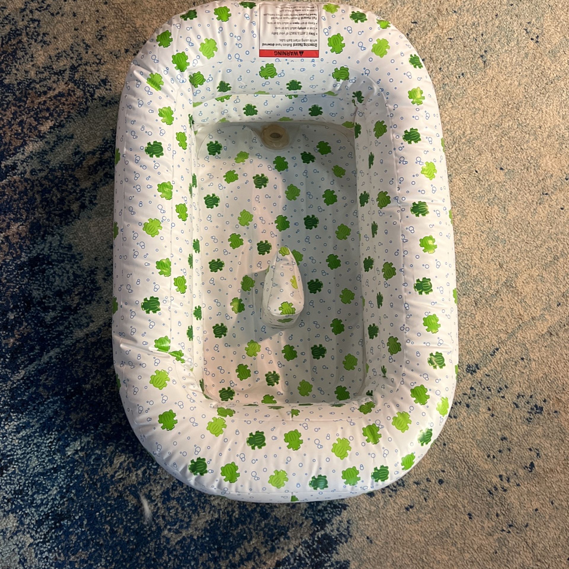 Portable Inflatable White And Green Bath