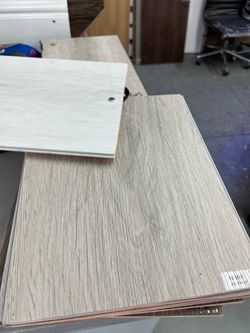 Pisos de vinyl desde $1.35 flooring