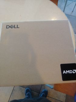Dell pro 14 essential laptop