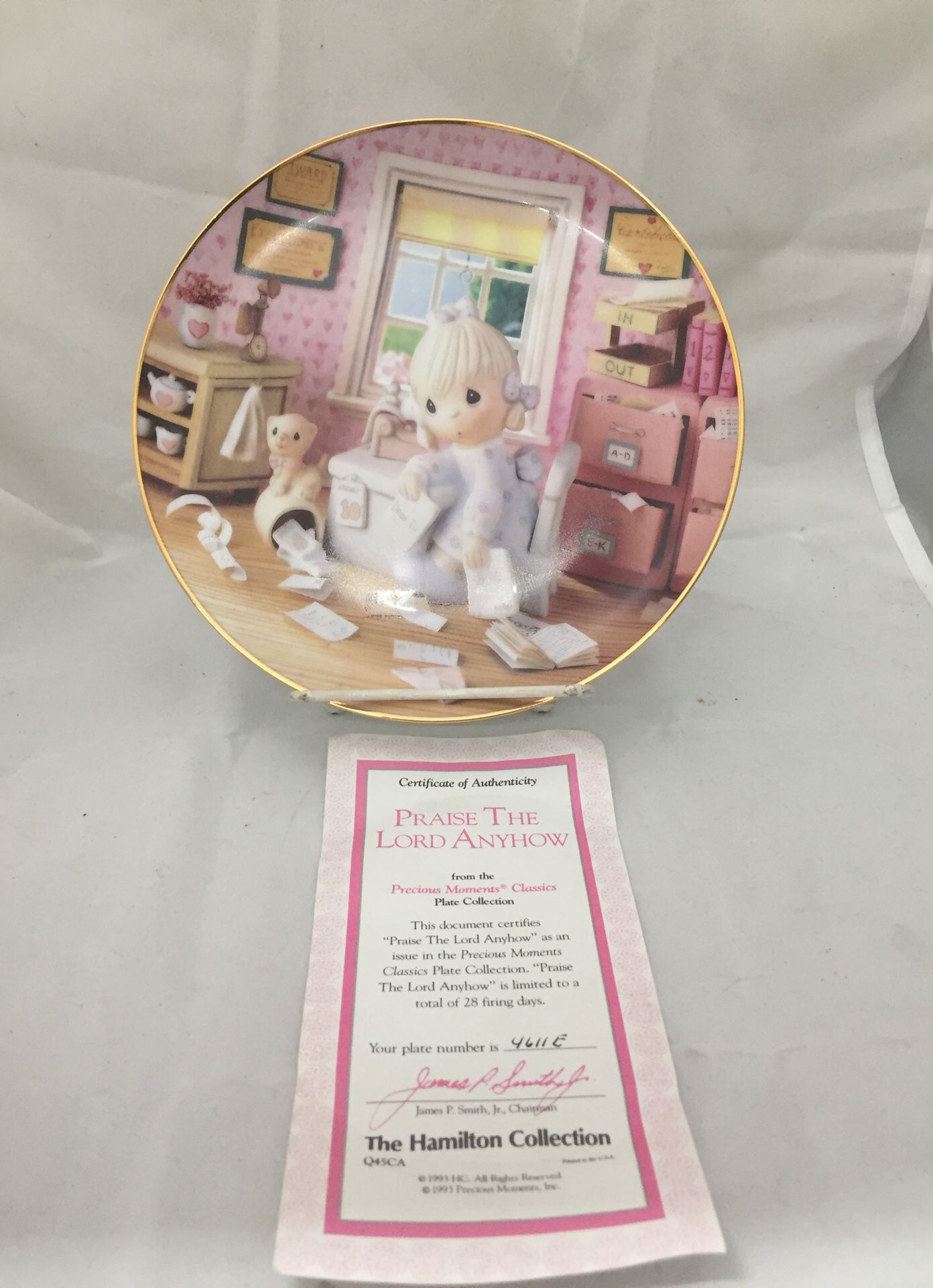 PRECIOUS MOMENTS COLLECTION ‘Praise the Lord Anyhow’ PLATE W/ COA
