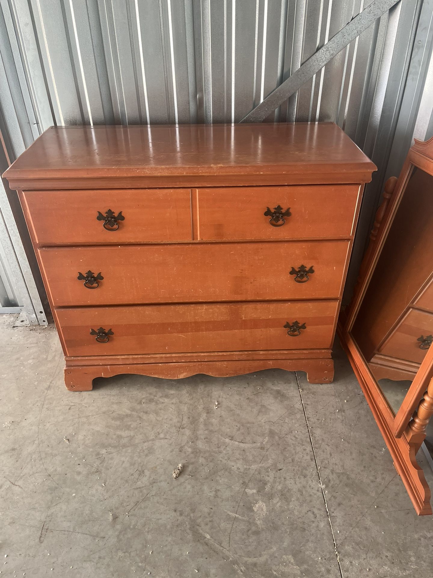 Medium Sized Dresser / Vanity
