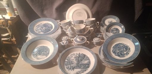 Currier & Ives Vintage Dining  Set 100