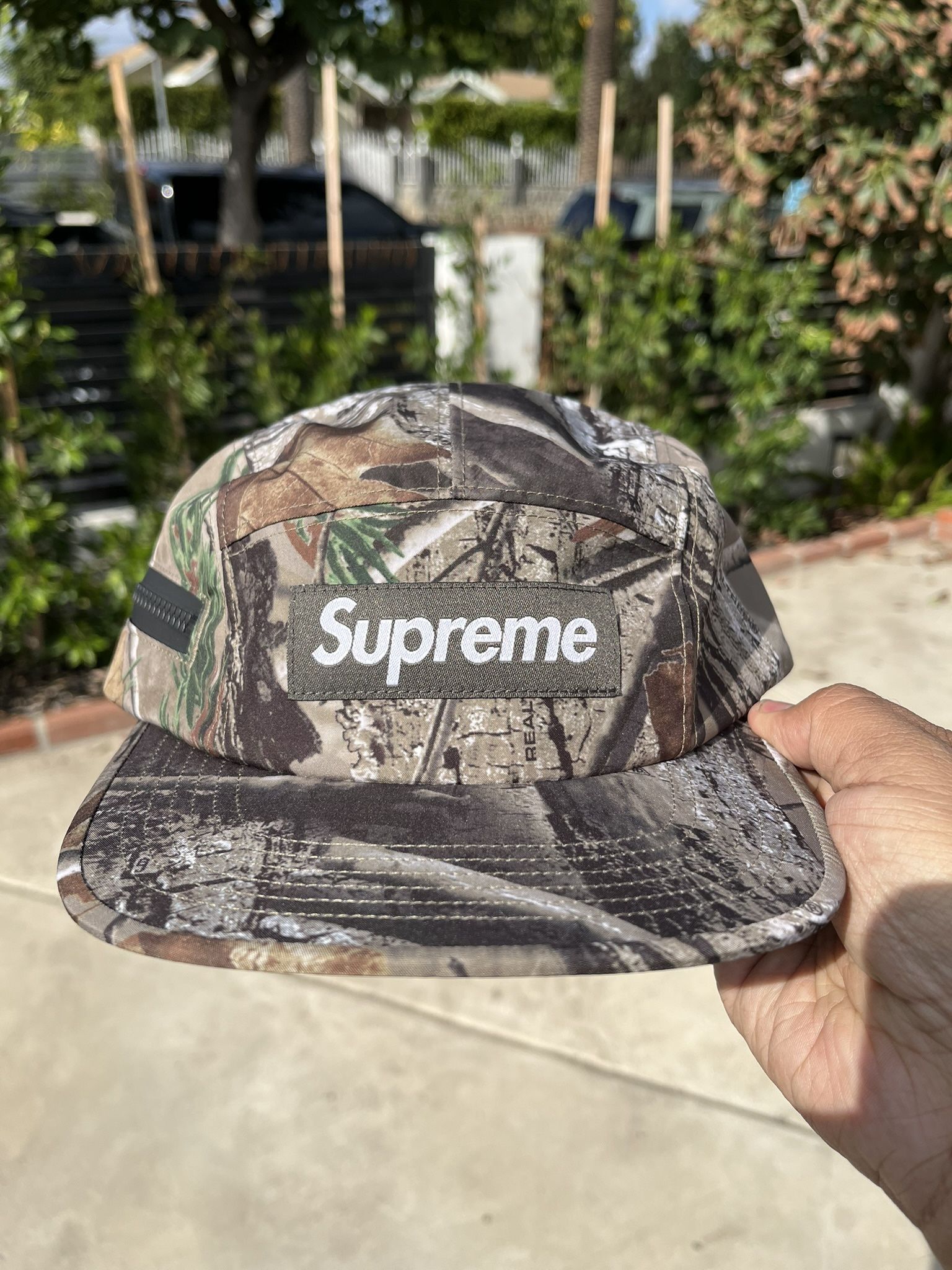 Supreme GORE - TEX Zip Pocket Camp Hat Camo