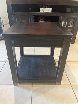 Comes With A Pair (2)!!! Rustic Dark Wood End tables 