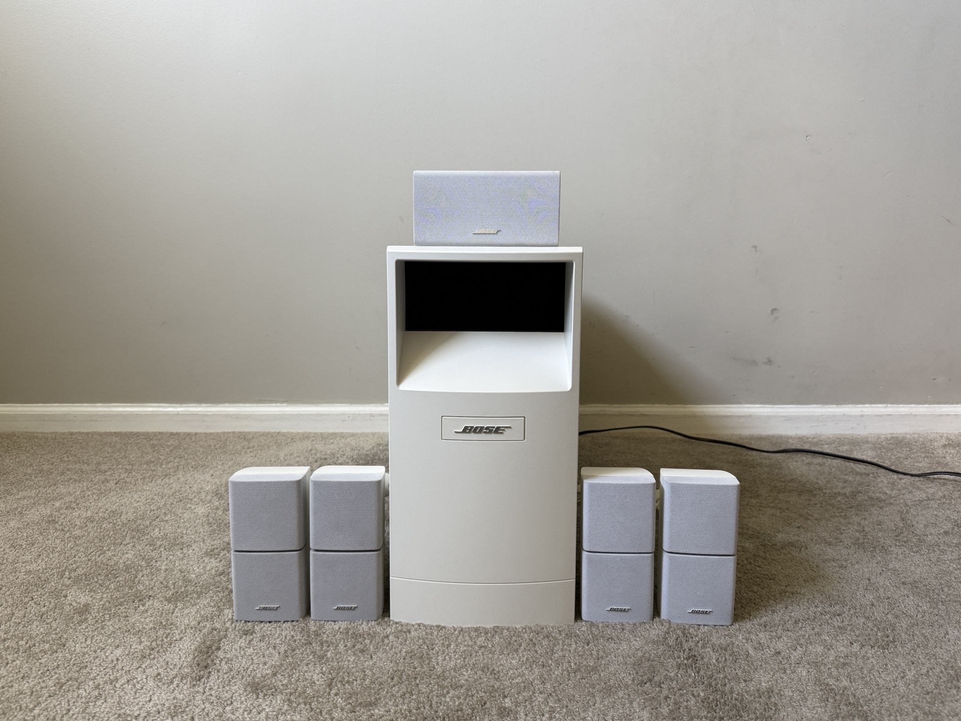 Bose Acoustimass 16 Series II 5.1 Home Theater Surround Sound Speaker System 5 Double Cube Speakers and Subwoofer