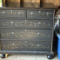 5 Drawer Dresser 