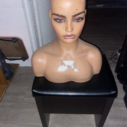 Makeup Mannequin 