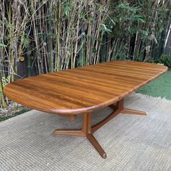 Pristine Mid-Century Solid Teak Benny Linden Expandable Dining Table