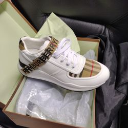 Burberry Shoes 11