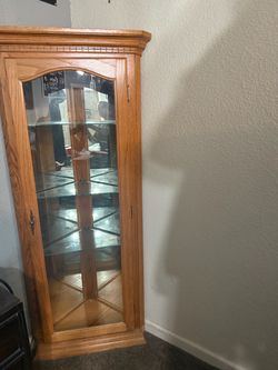 Oak Corner Shelf with Light – 66.5” Tall