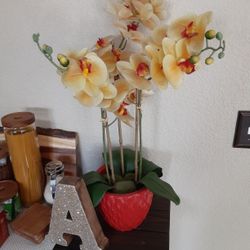 Artificial Beautiful Plant 