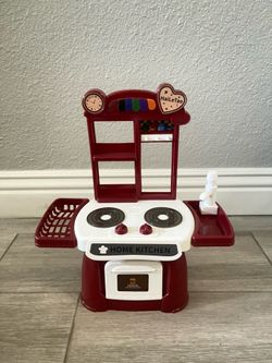 Toy  kitchen