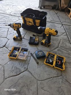 Dewalt drill set