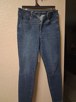Vendo bonito pantalon American eagle  size 6