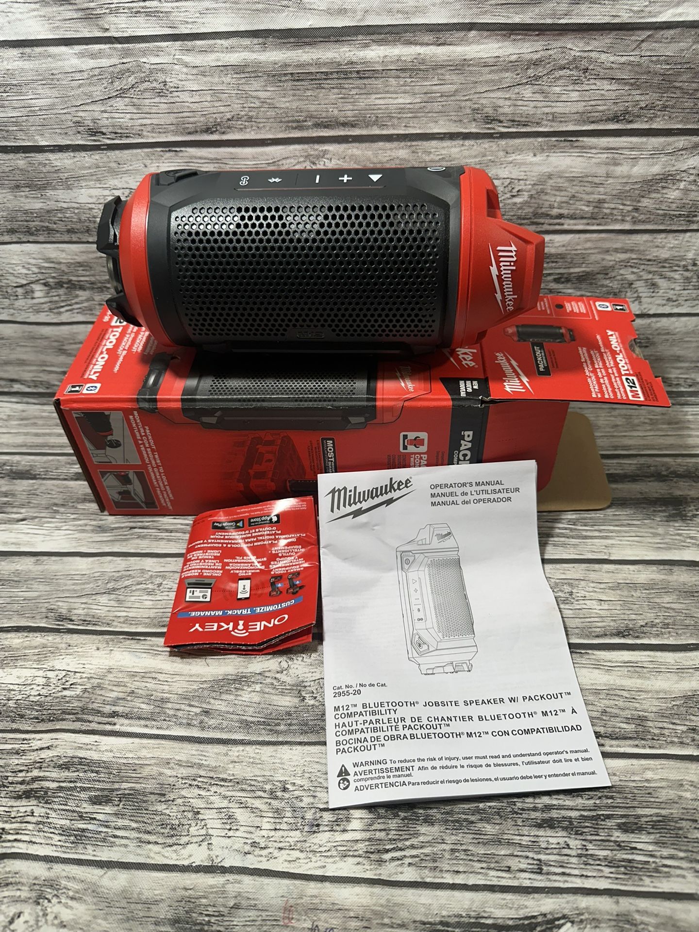 Milwaukee M12 Speaker