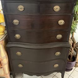 Vintage Medium 6-Drawer Real Wood Dresser