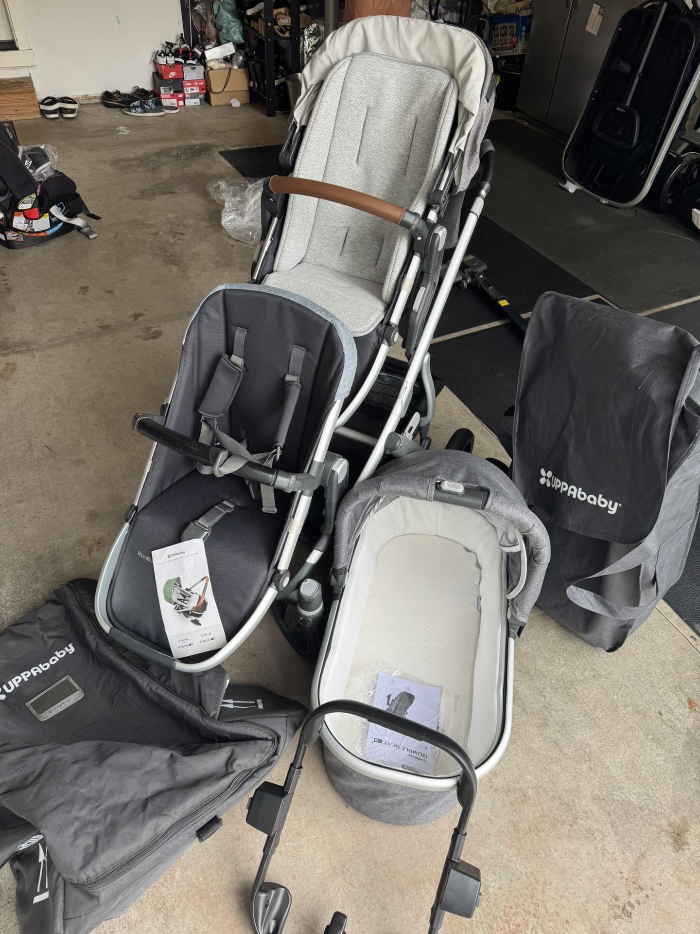 Uppababy Vista V2 Stroller bundle