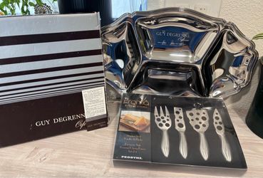 Guy Degrenne Stainless Steel Platter and Prodyne Froma Cheese Knife Set