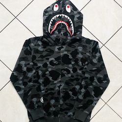 Brand new a bathing ape abc grey/black camo full shark zip up hoodie size: Medium authentication pictures posted with tags