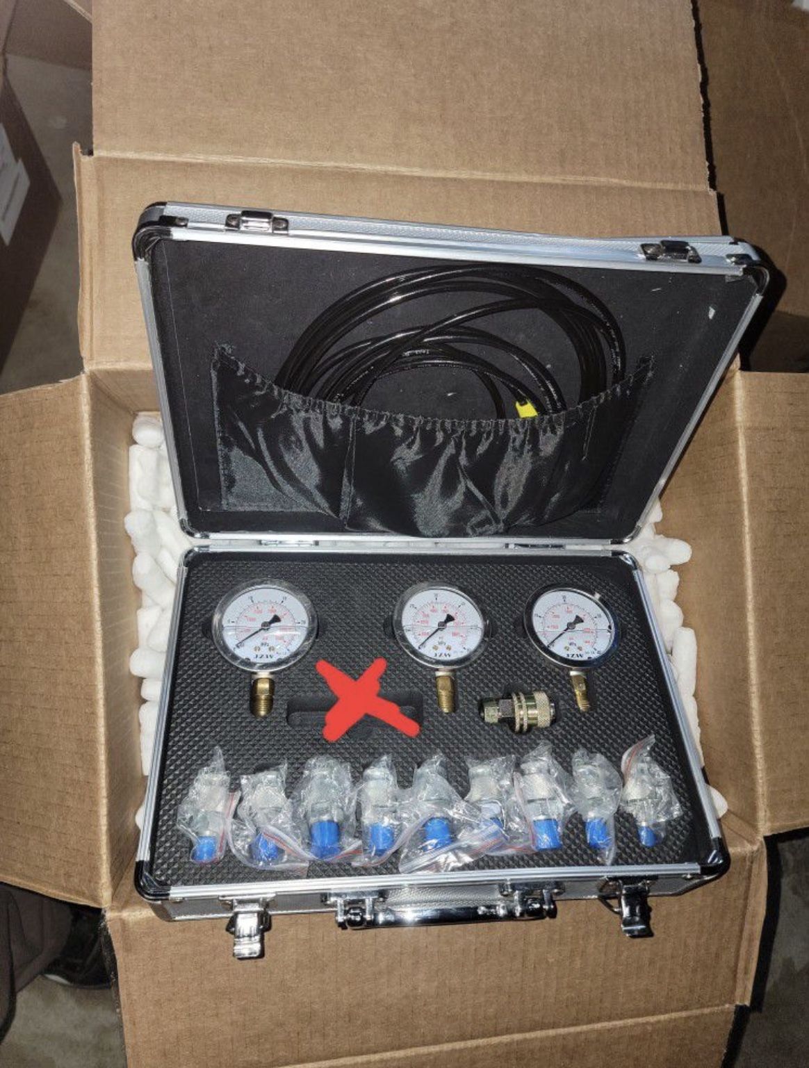 VEVOR Hydraulic Pressure Test Kit (One Piece is missing)